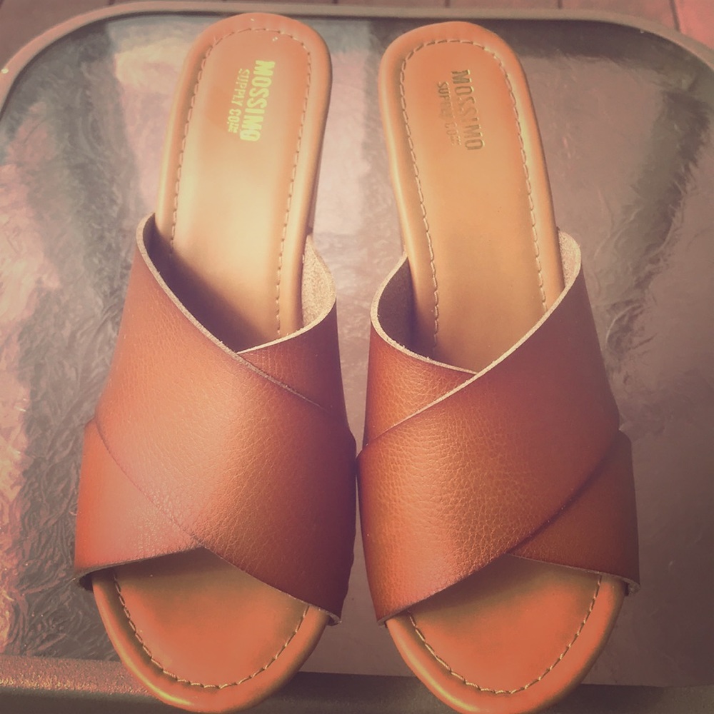 Mission Women’s wood block sandal